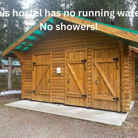Hi Mosquito Creek - Wilderness Hostel Lake Louise Exteriör bild