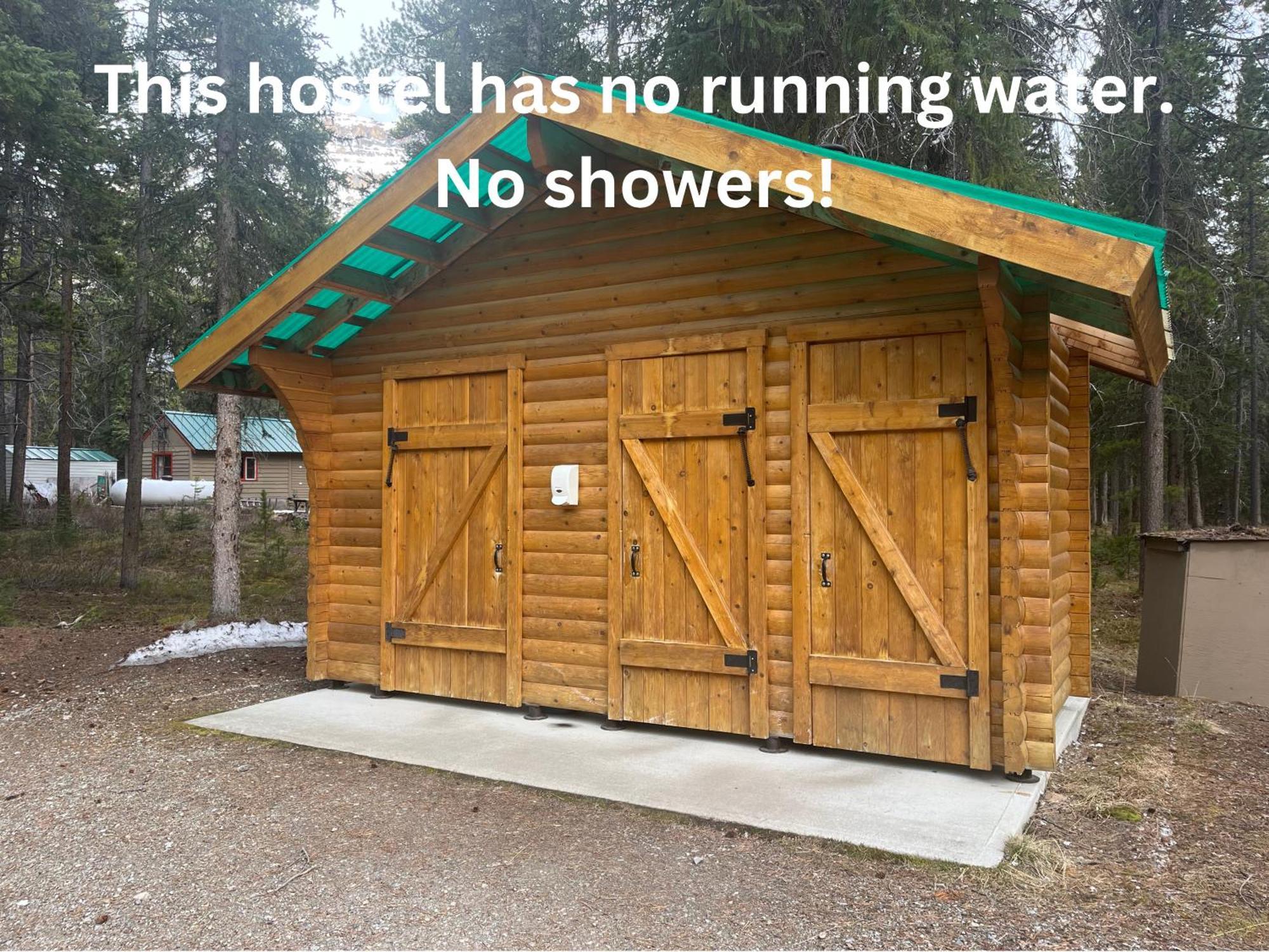 Hi Mosquito Creek - Wilderness Hostel Lake Louise Exteriör bild