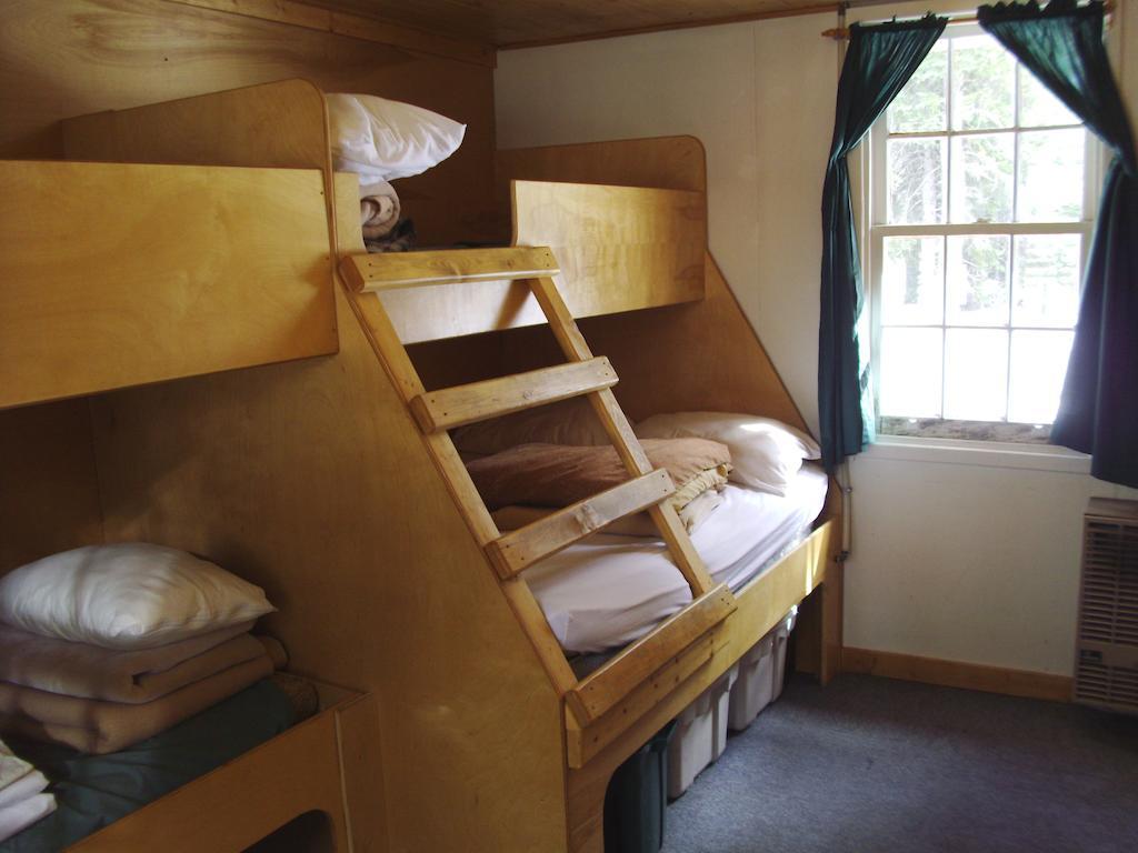 Hi Mosquito Creek - Wilderness Hostel Lake Louise Rum bild